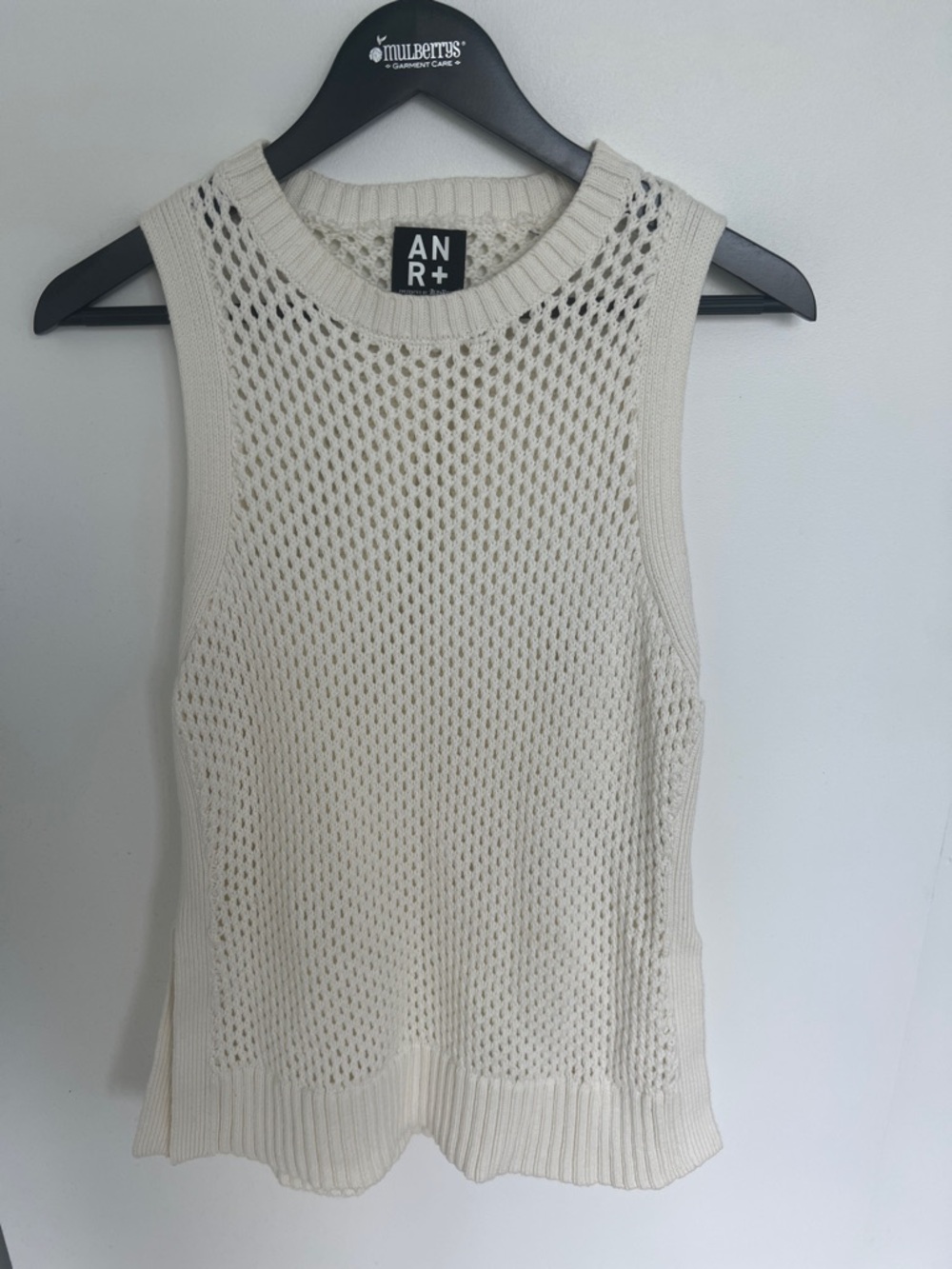 Alp N Rock Cream Open-Knit Sleeveless Tank | S